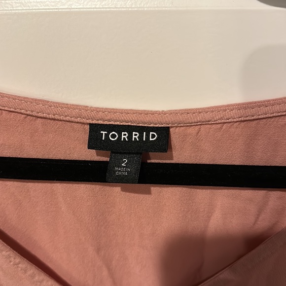 Torrid light pink babydoll top- size 2 - Picture 2 of 5